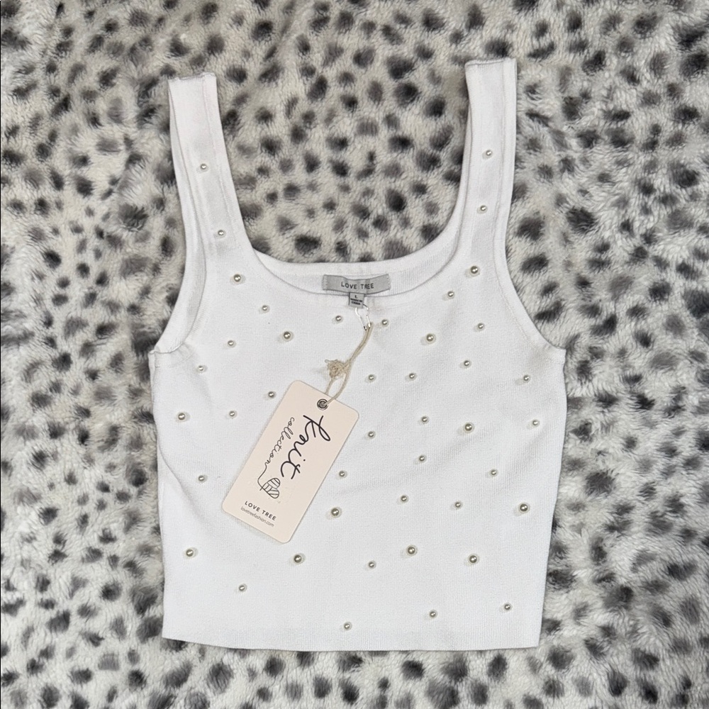 Chic White Tank Top with Pearl Embellishments